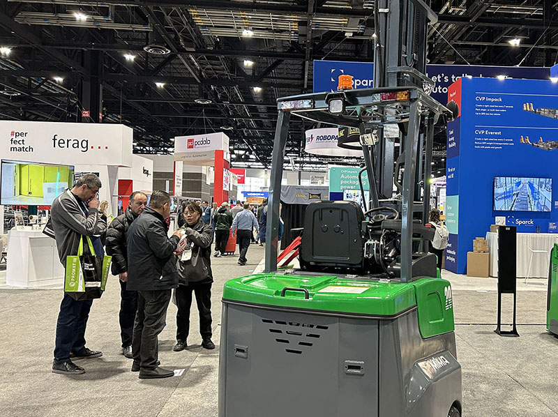 Forkvance Forklifts startet PROMAT 2023 mit einem erfolgreichen ersten Tag